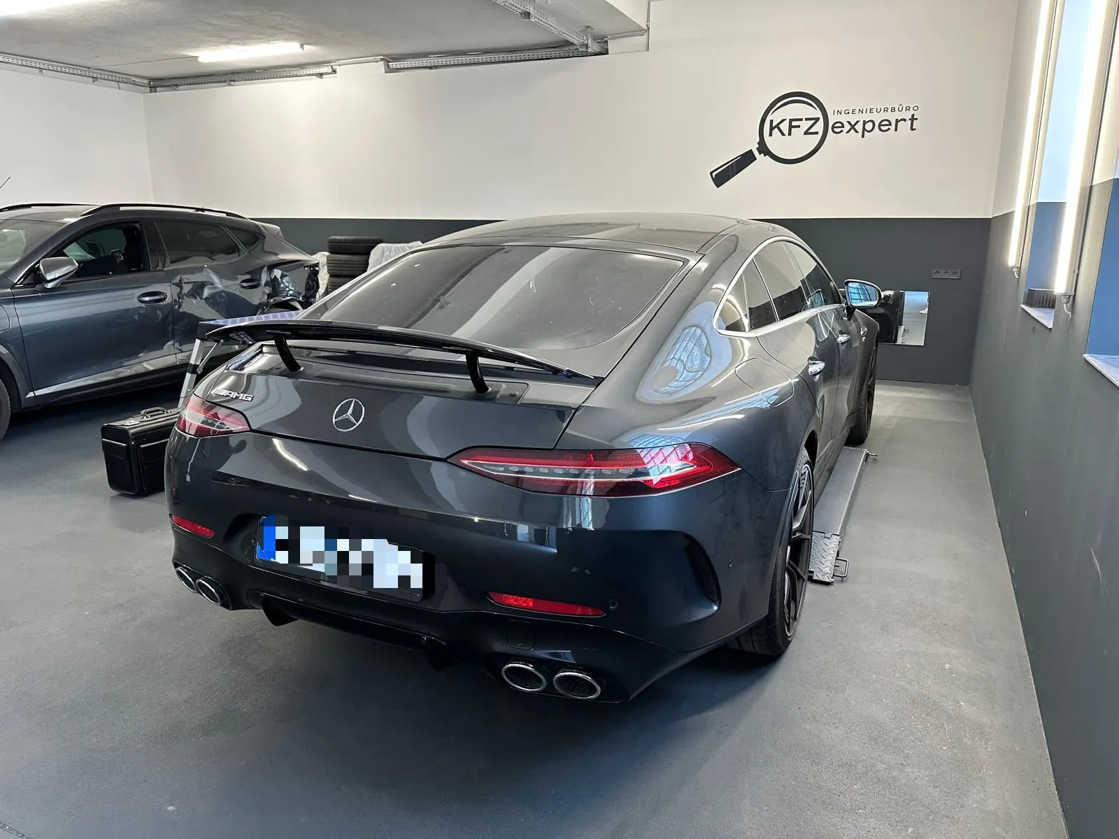 Gutachten und Prüfhalle Referenzbild 7